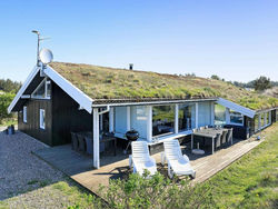 Four-Bedroom Holiday home in Blokhus 5