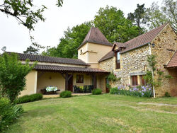 Quaint Holiday Home in Cazals France with Private Garden