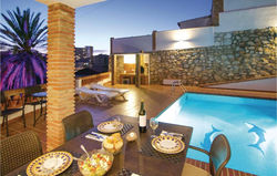 Amazing home in Fuengirola, Malaga with WiFi and 3 Bedrooms