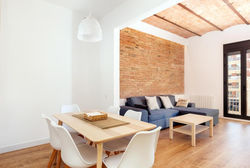 Akira Flats Urgell apartment