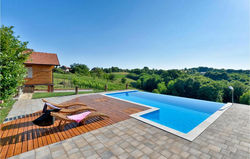 Amazing home in Kapelscak with Outdoor swimming pool, Sauna and 3 Bedrooms
