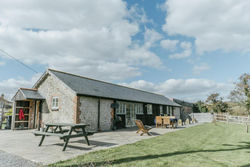Willow Barn - Disabled Friendly Cottage