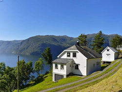 Holiday home Stordal