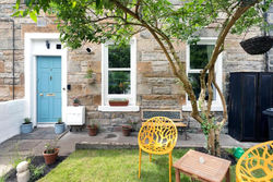 Cozy with Character - Cochrane Cottage at Leith Links Park, Parking, Sleeps up to 5